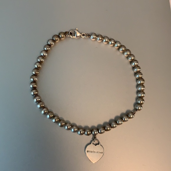 Return to Tiffany bracelet and Mejuri packaging - Picture 4 of 6